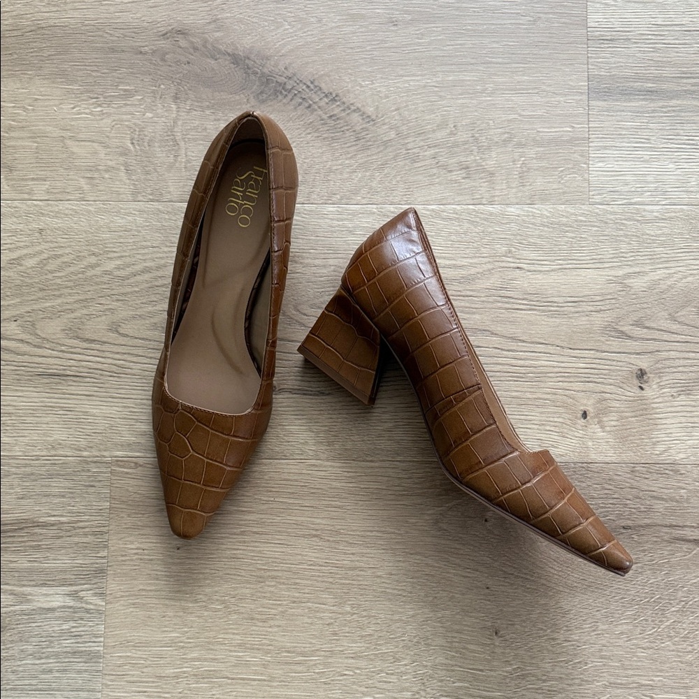 Franco Sarto NWOT Brown Croc-Embossed Heels
